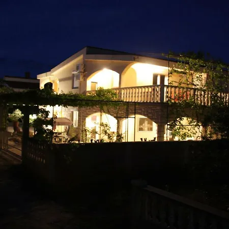 Casa Rada Apartment Vir